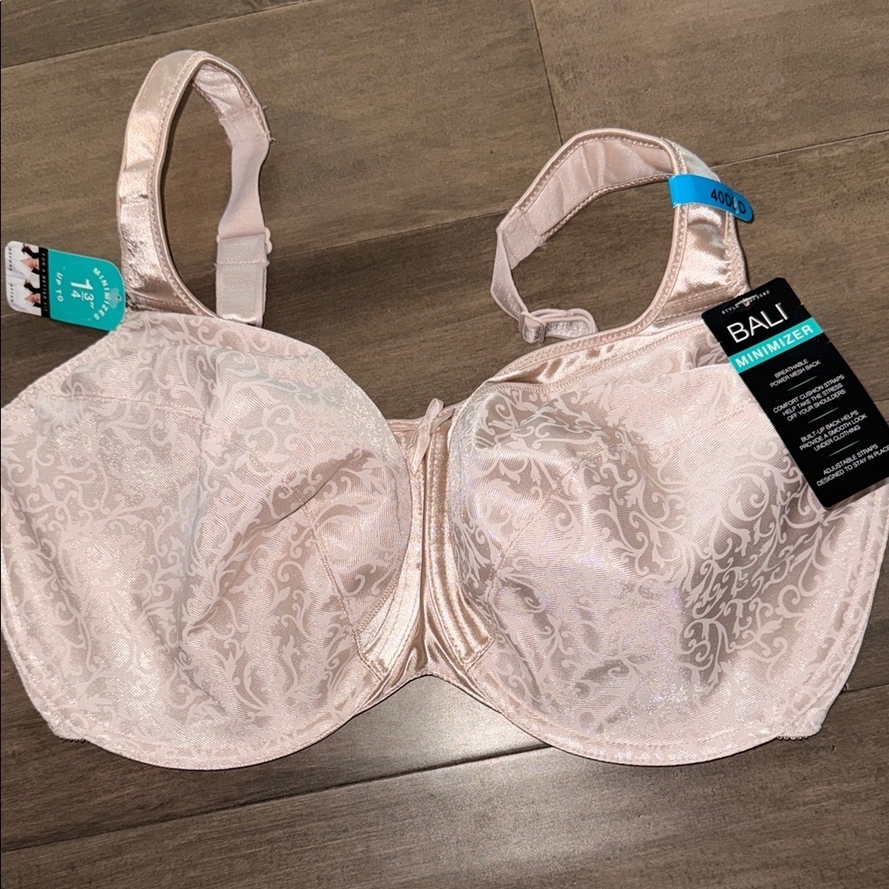Bali Minimizer Bra SZ 40DDD